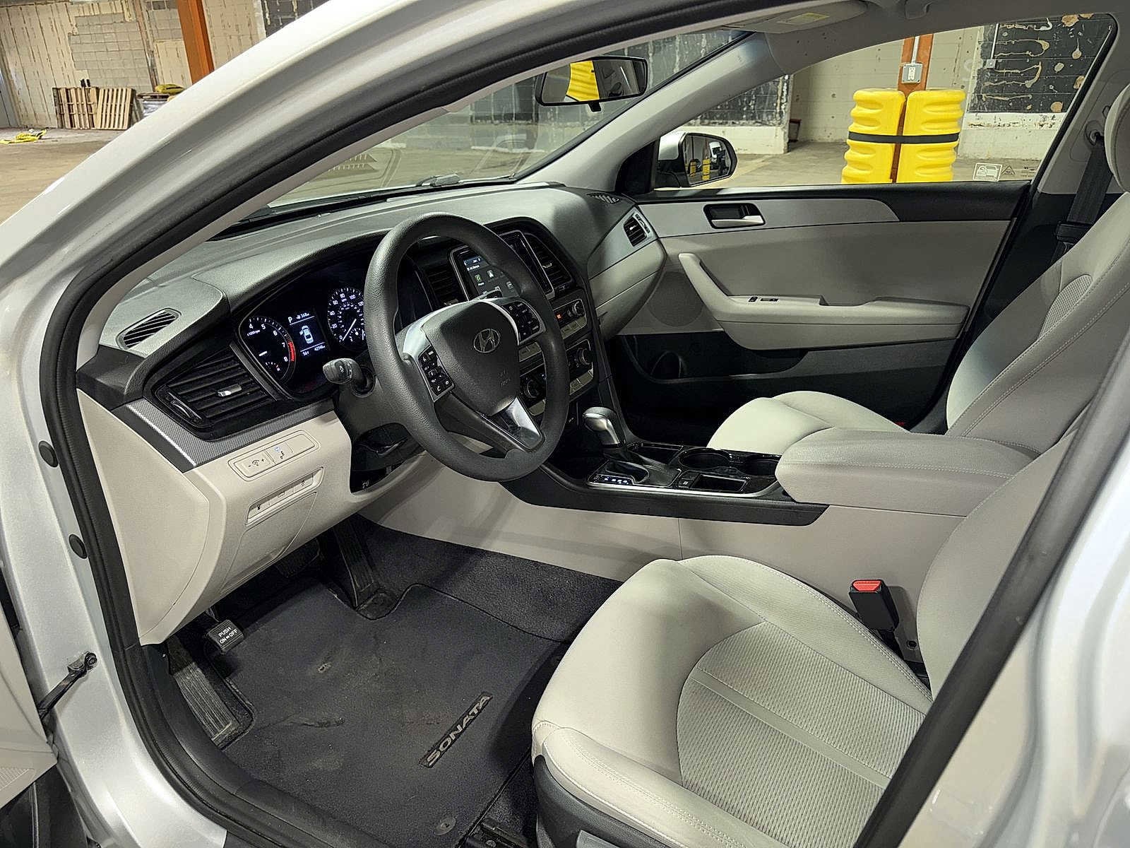 Thumbnail: 2018 Hyundai Sonata - 27