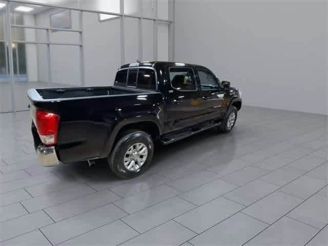 2017 Toyota Tacoma SR5 8