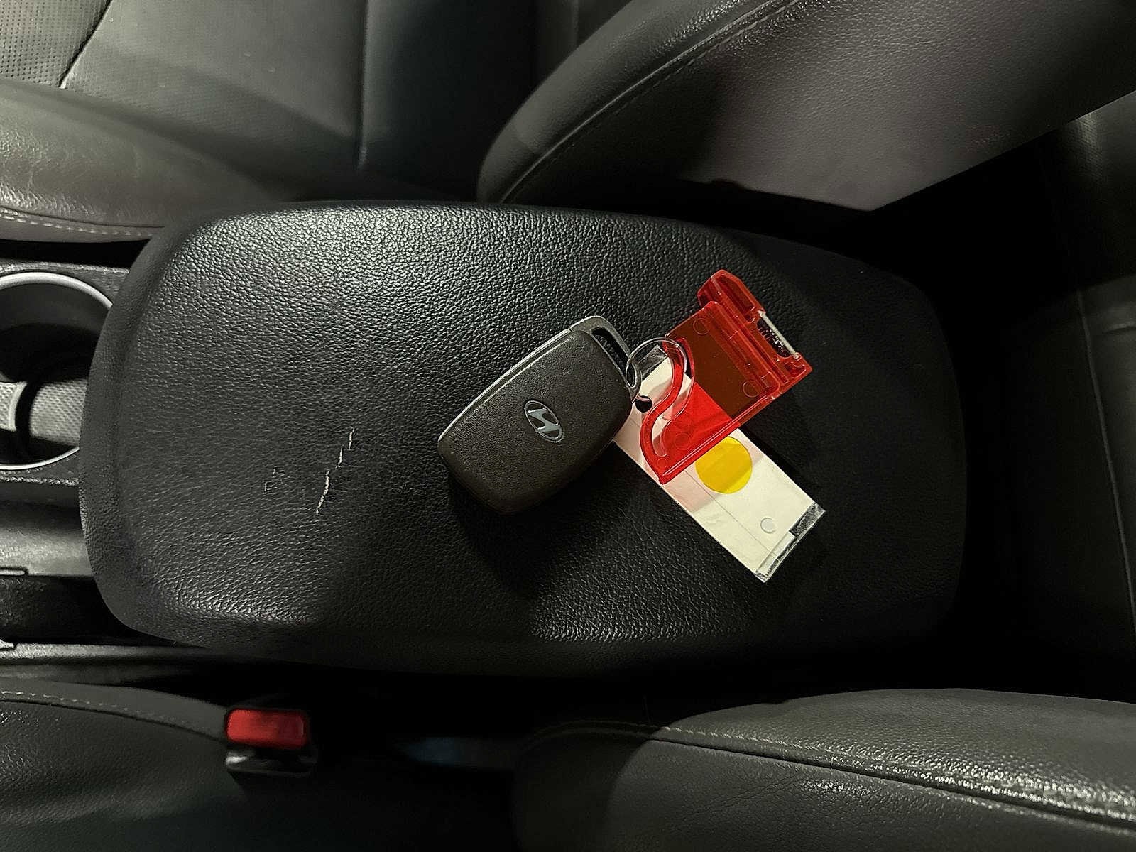 Thumbnail: 2014 Hyundai Elantra - 29