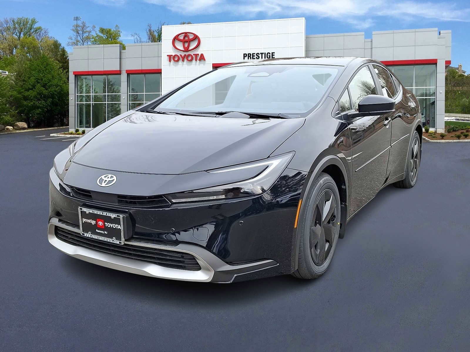 2026 Toyota Prius SE's photo