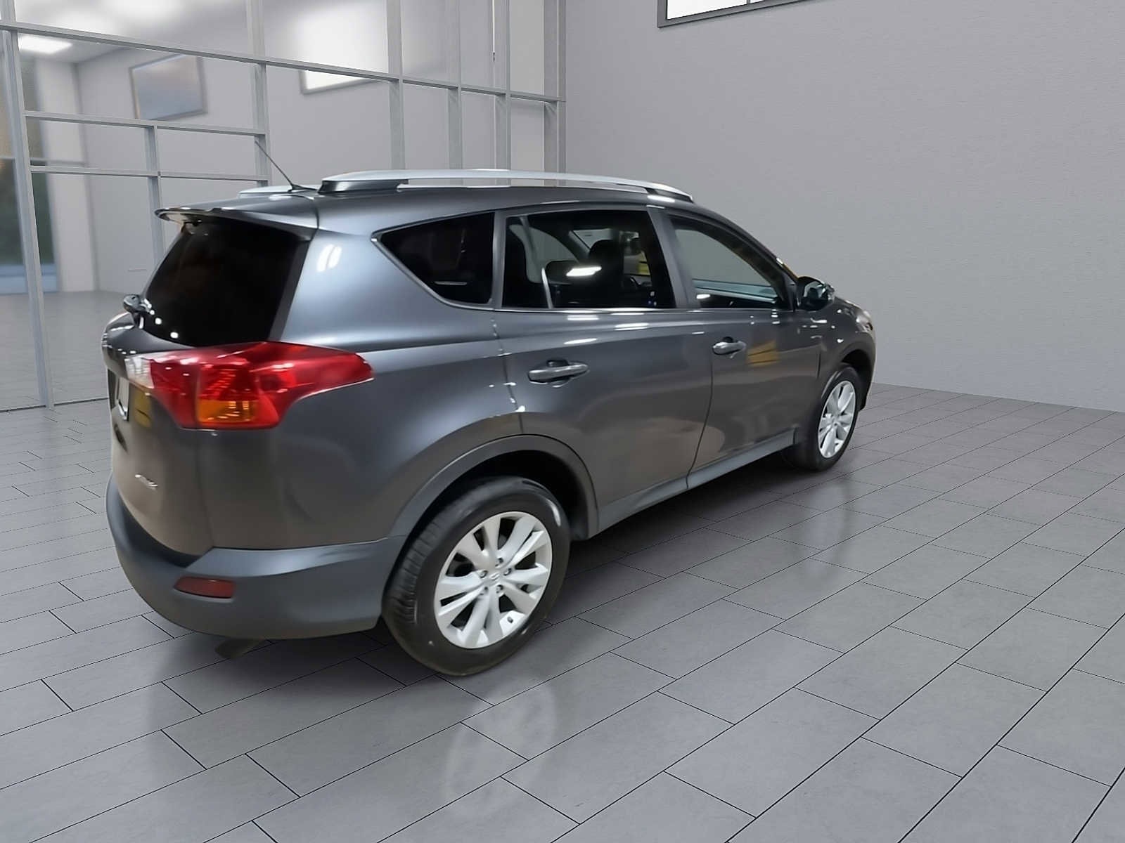 Thumbnail: 2015 Toyota RAV4 - 8