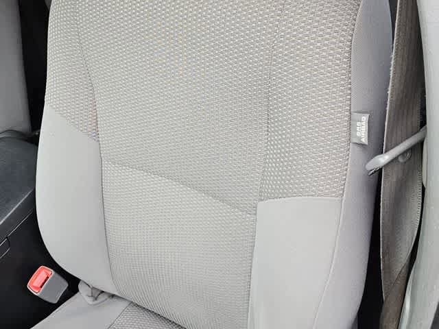 Thumbnail: 2015 Toyota Tacoma - 7