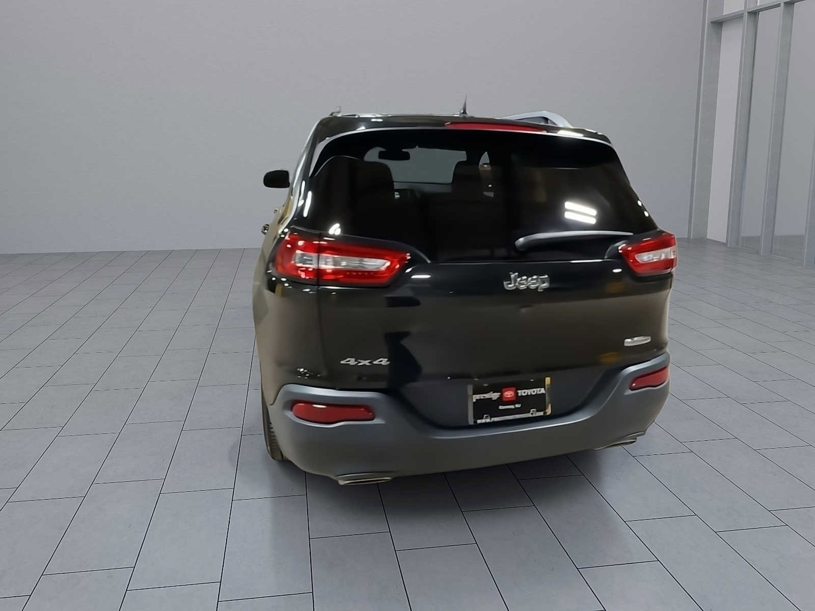 Thumbnail: 2015 Jeep Cherokee - 7