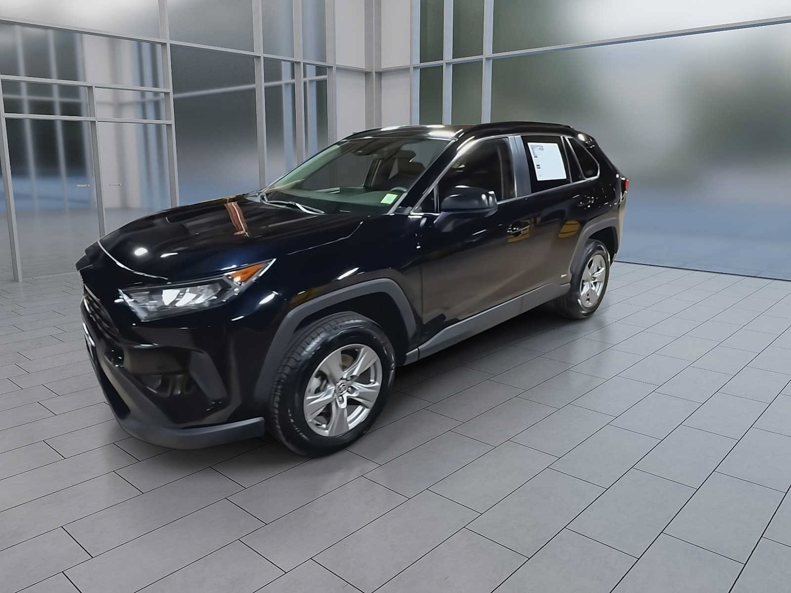Thumbnail: 2022 Toyota RAV4 - 4