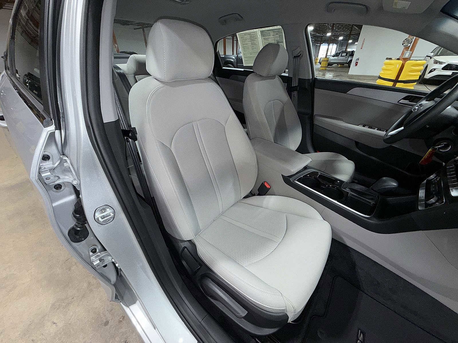 Thumbnail: 2018 Hyundai Sonata - 16