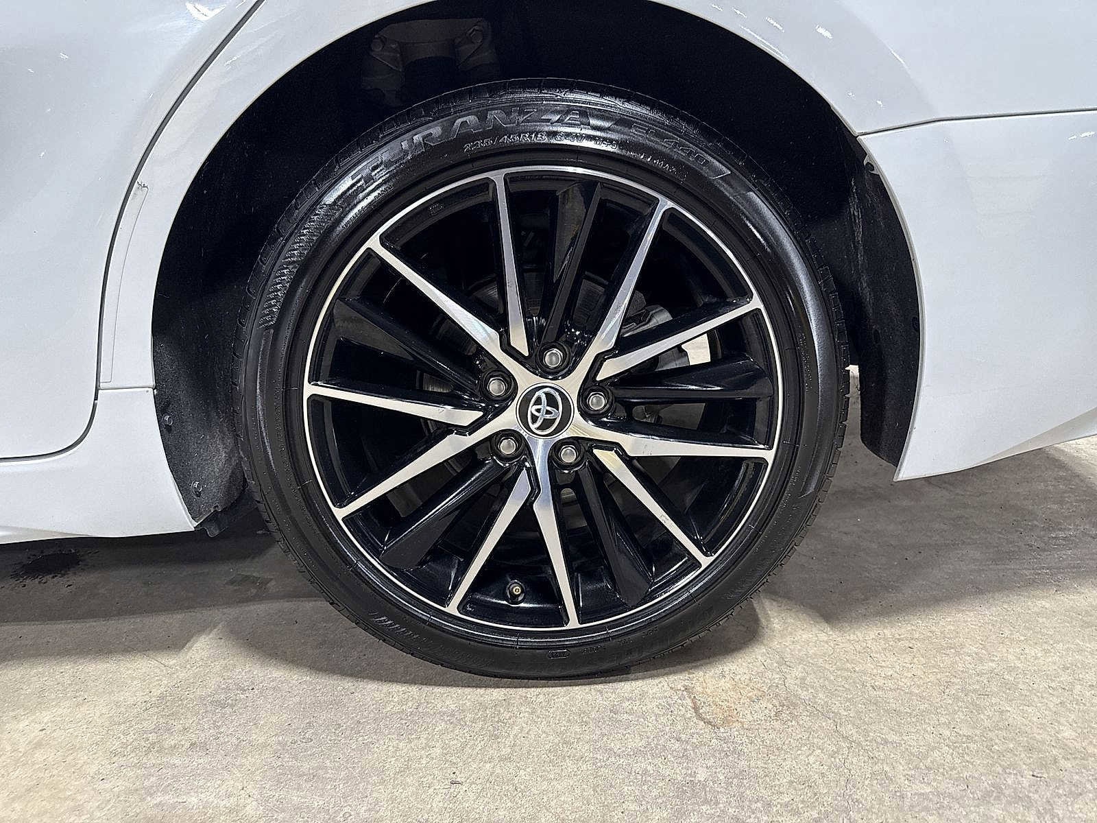 Thumbnail: 2024 Toyota Camry - 10