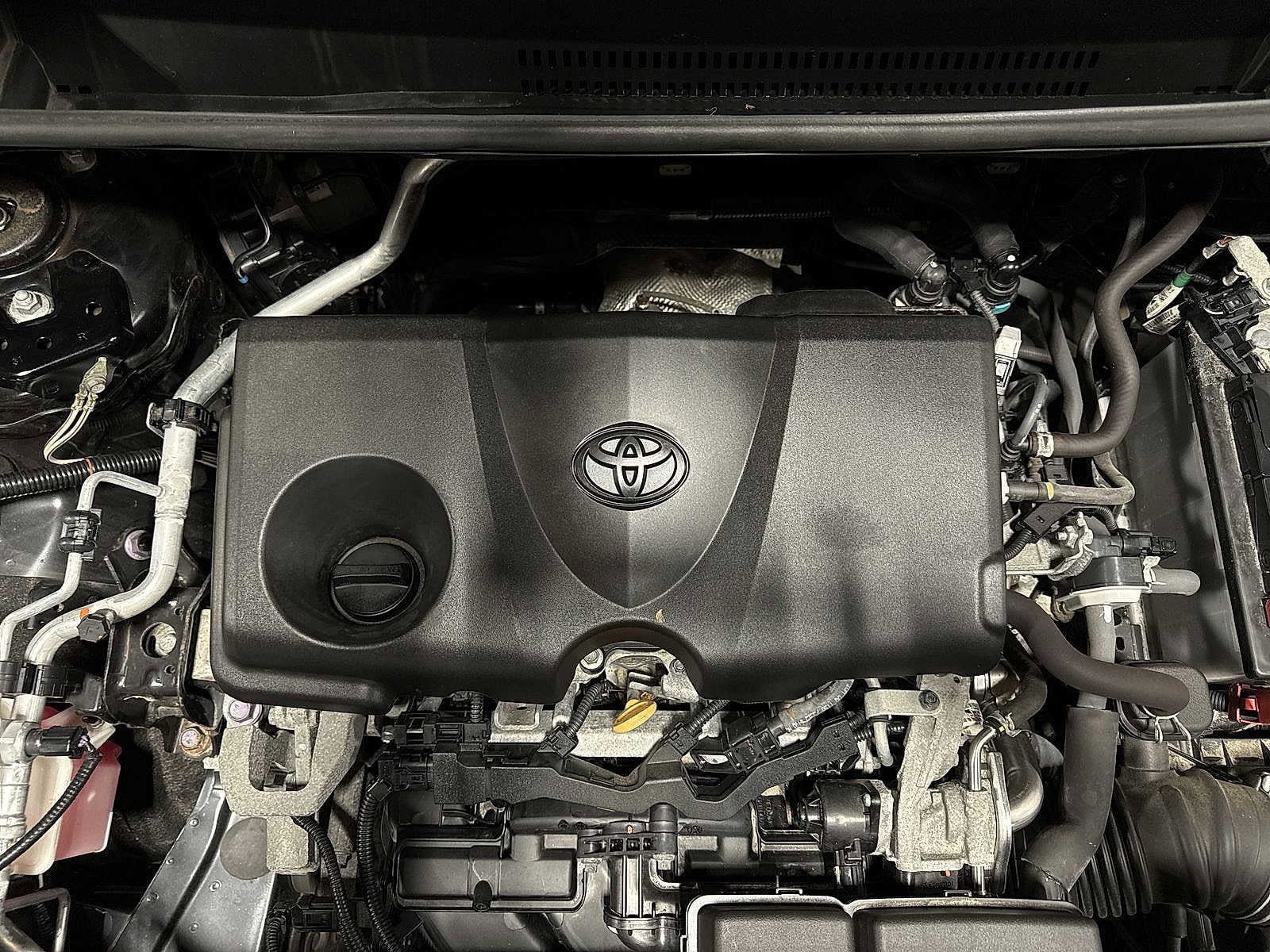 Thumbnail: 2019 Toyota RAV4 - 12