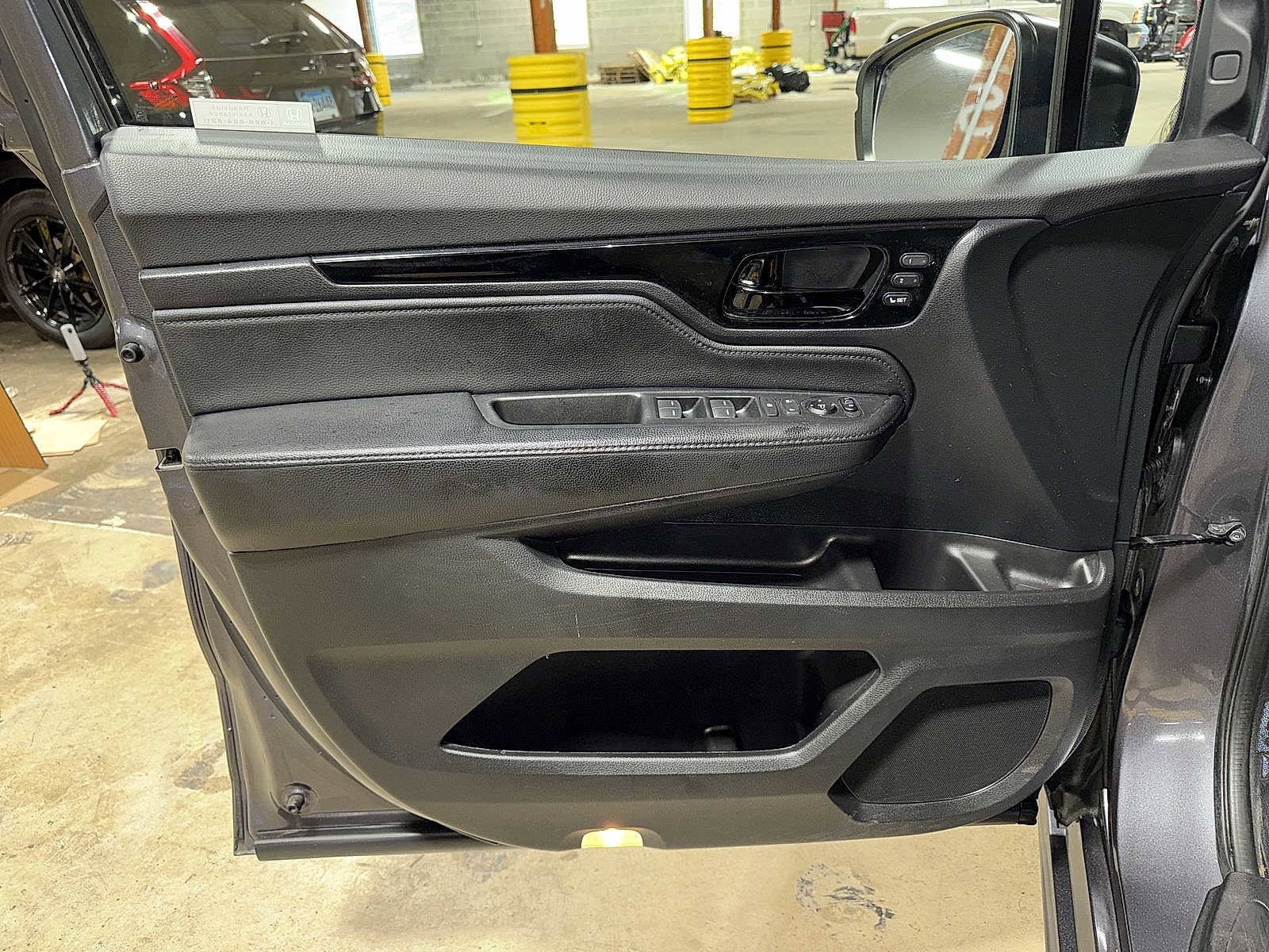 Thumbnail: 2022 Honda Odyssey - 32