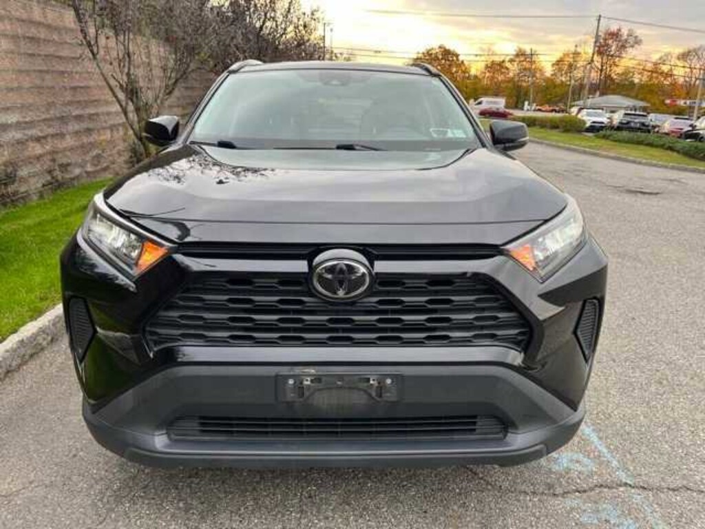 Used 2019 Toyota RAV4 LE SUV