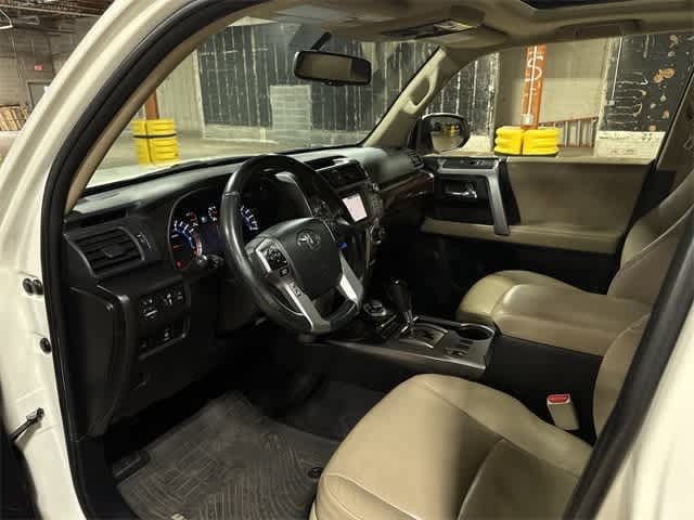 Thumbnail: 2014 Toyota 4Runner - 30