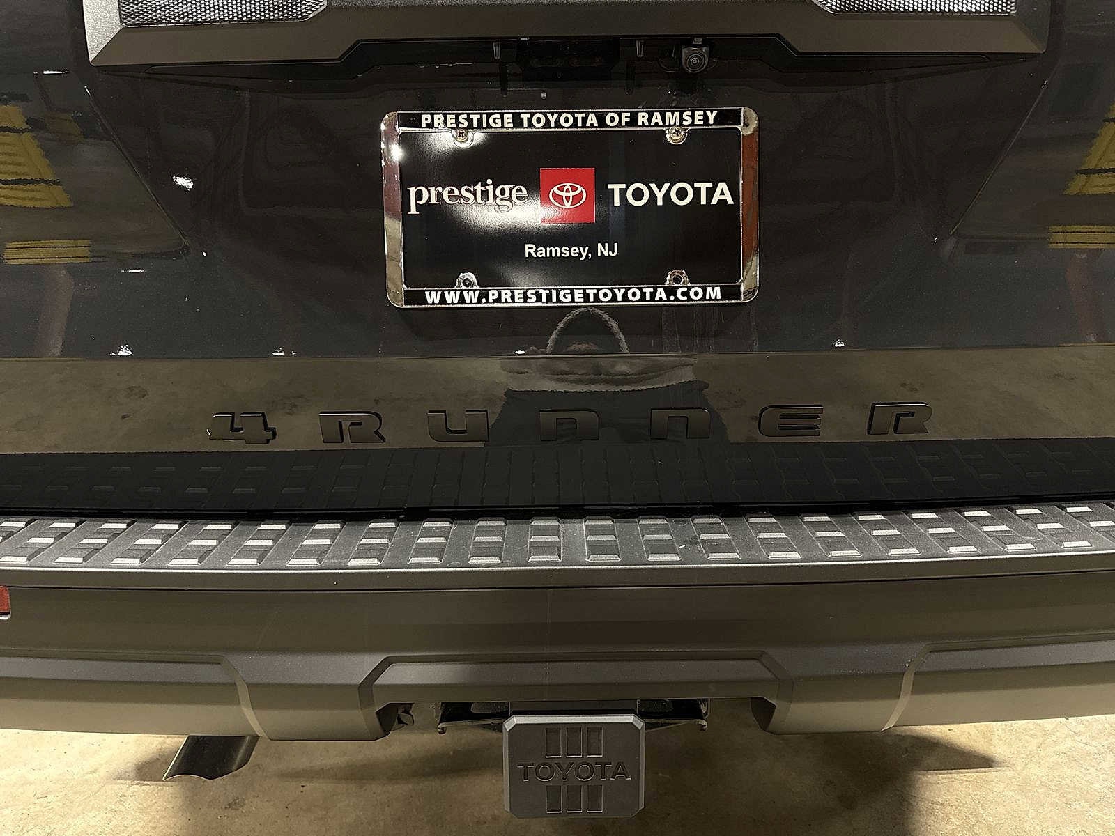 Thumbnail: 2025 Toyota 4Runner - 24