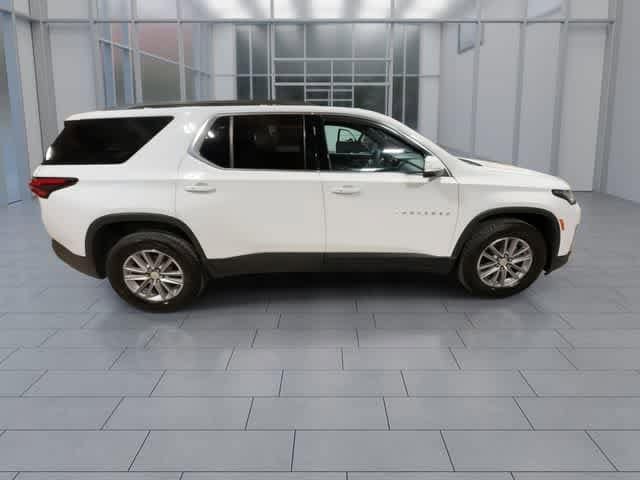 Thumbnail: 2023 Chevrolet Traverse - 9
