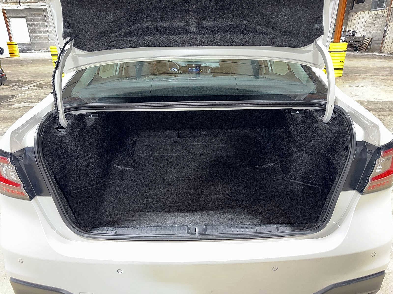 Thumbnail: 2022 Subaru Legacy - 9