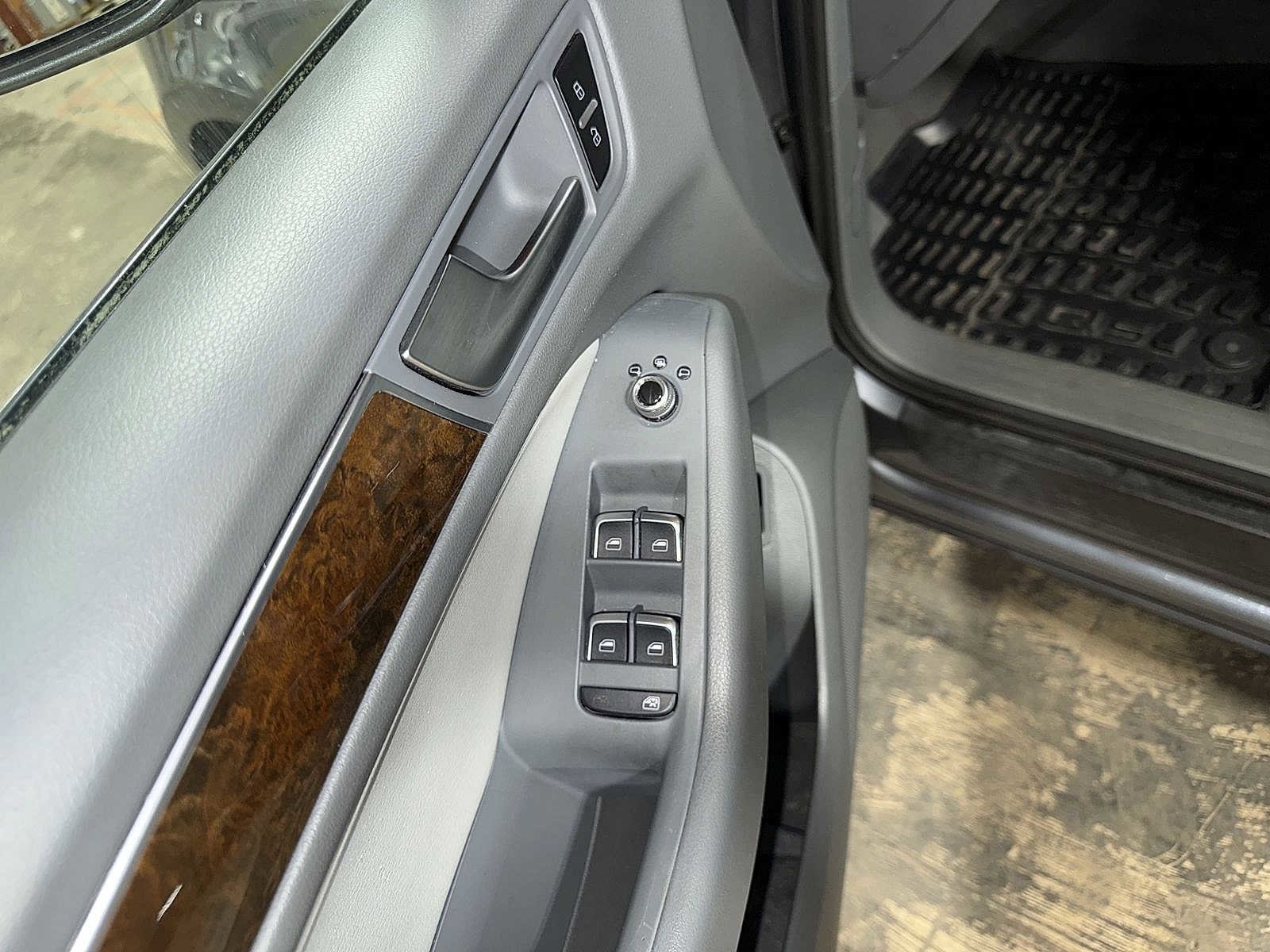 Thumbnail: 2015 Audi Q5 - 22