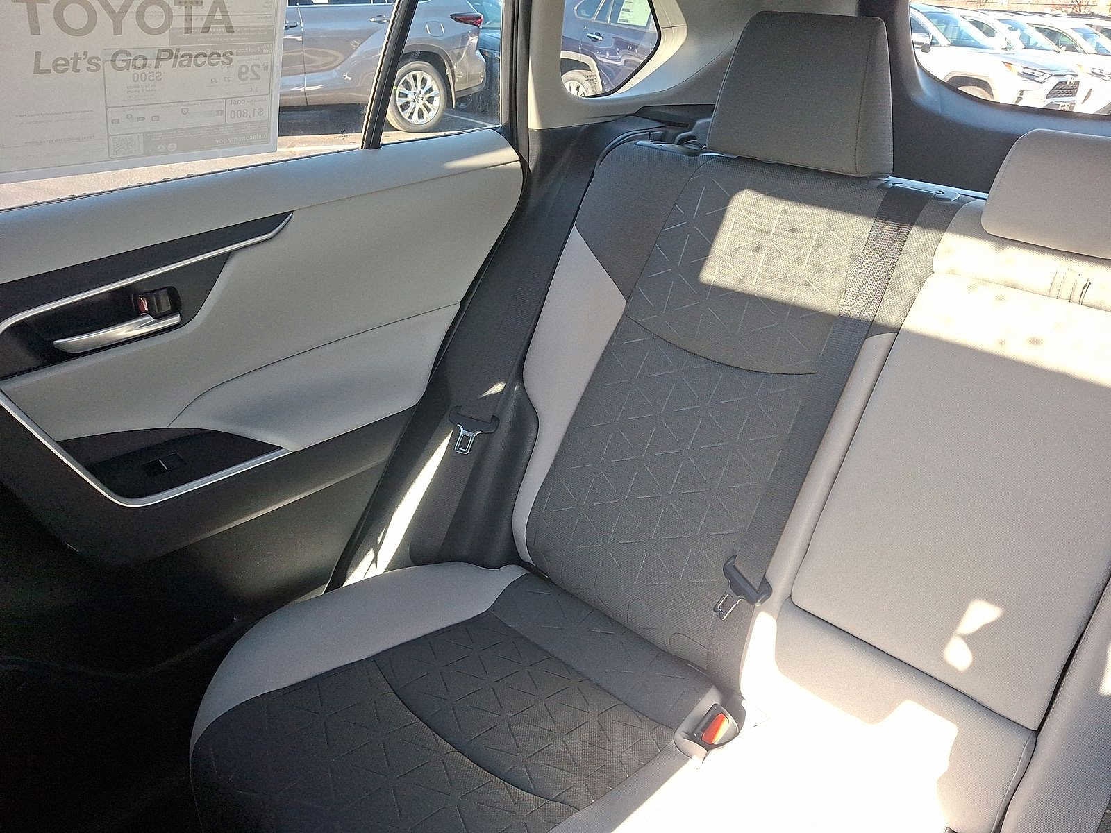 Thumbnail: 2025 Toyota RAV4 - 12