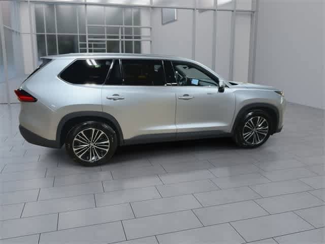 2024 Toyota Grand Highlander Platinum 9