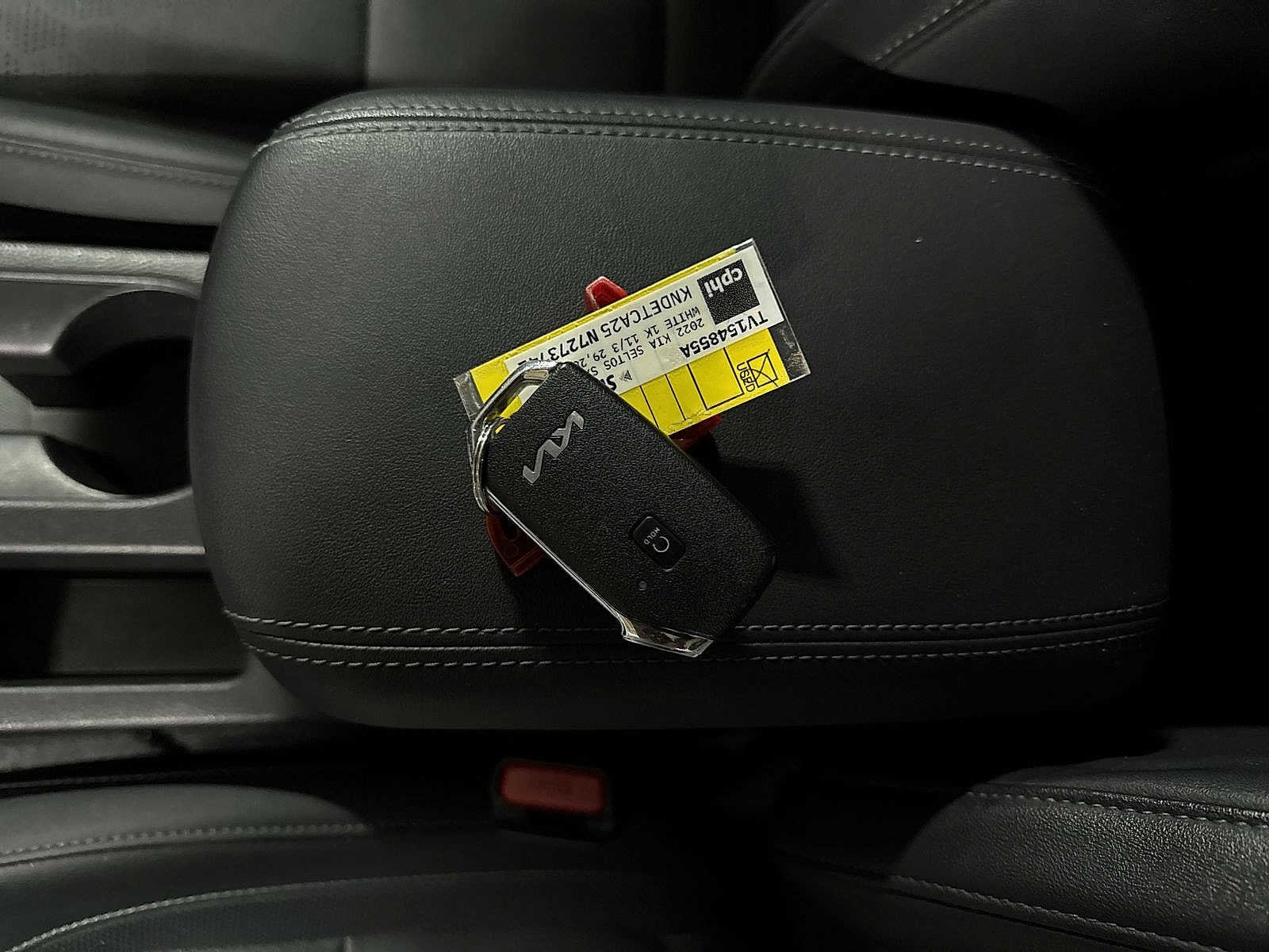 Thumbnail: 2022 Kia Seltos - 33