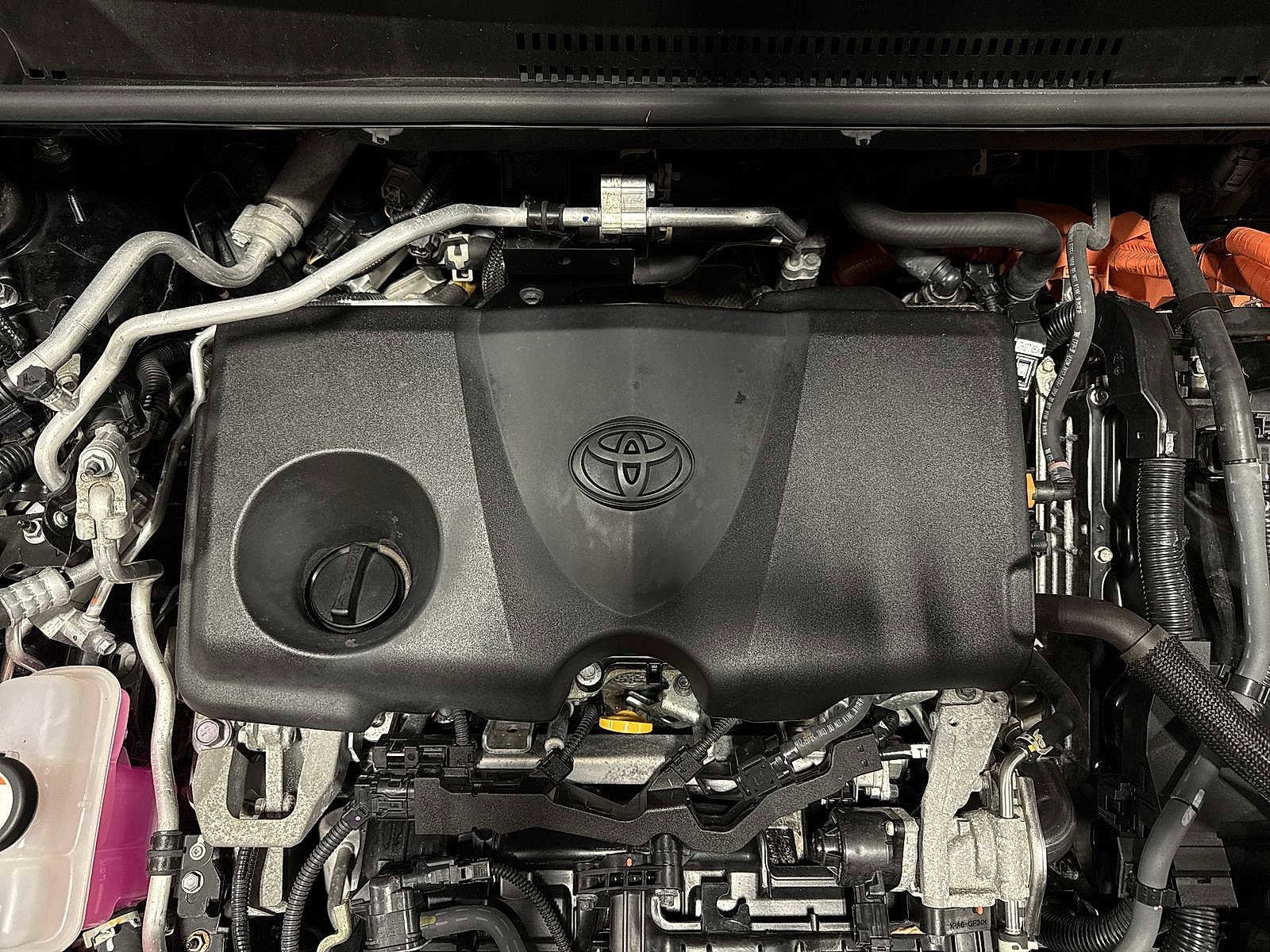 Thumbnail: 2021 Toyota RAV4 - 12