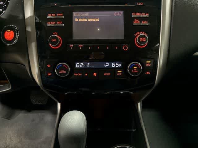 Thumbnail: 2013 Nissan Altima - 20