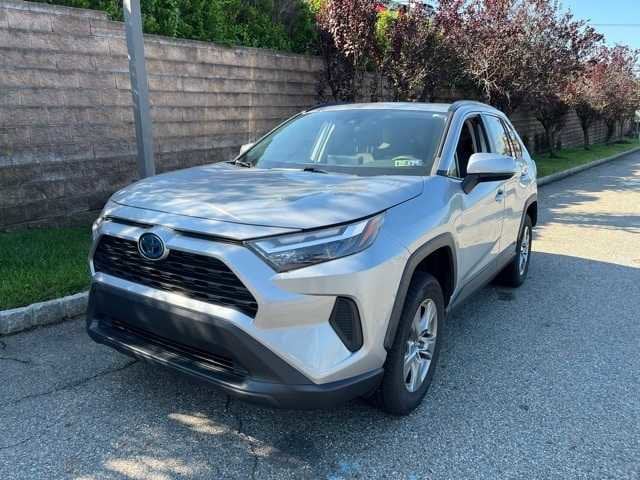 Thumbnail: 2022 Toyota RAV4 - 1