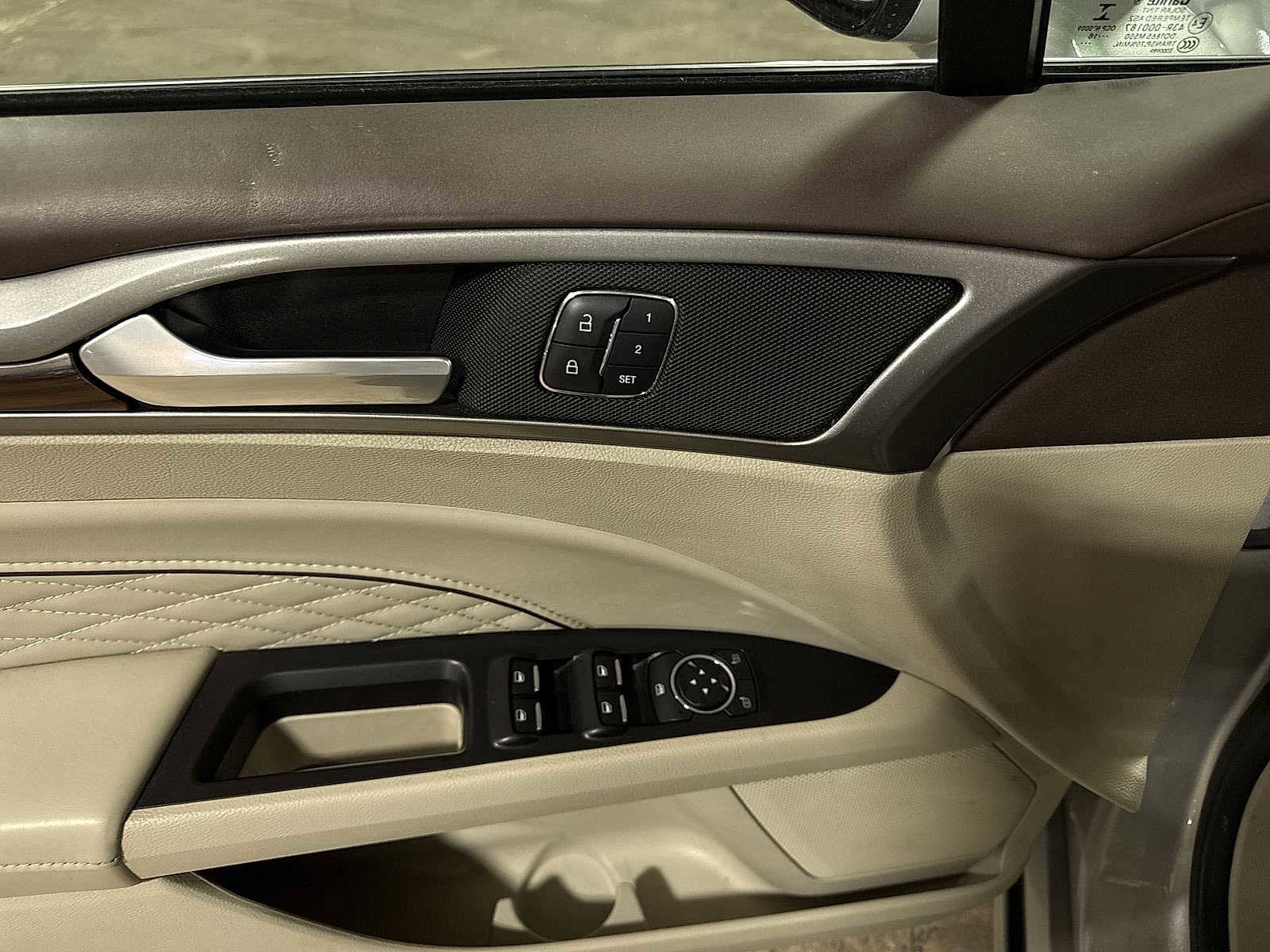 Thumbnail: 2017 Ford Fusion - 22