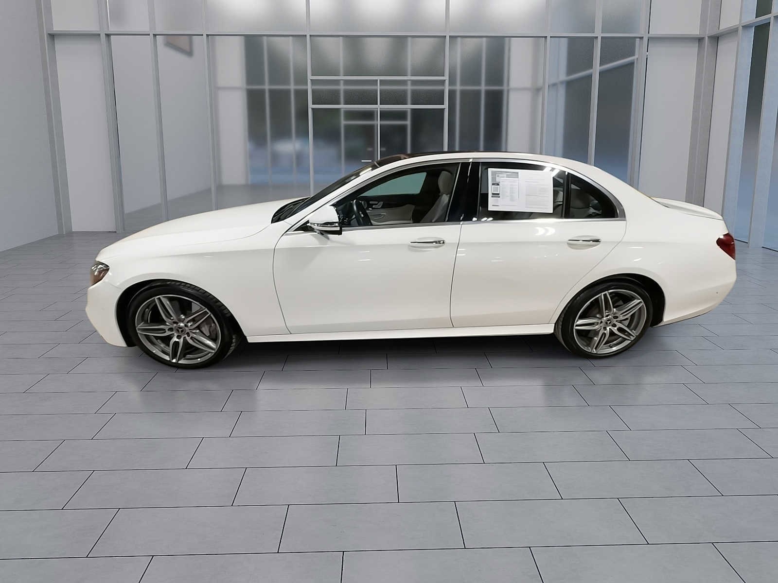 Thumbnail: 2019 Mercedes-Benz E-Class - 5