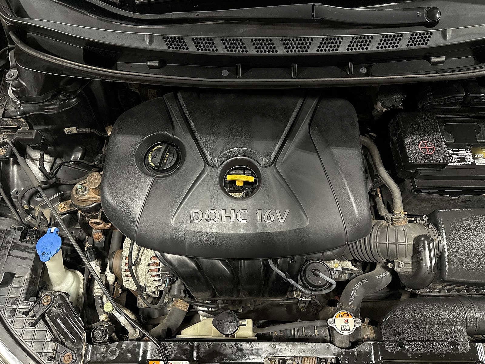 Thumbnail: 2013 Hyundai Elantra - 11