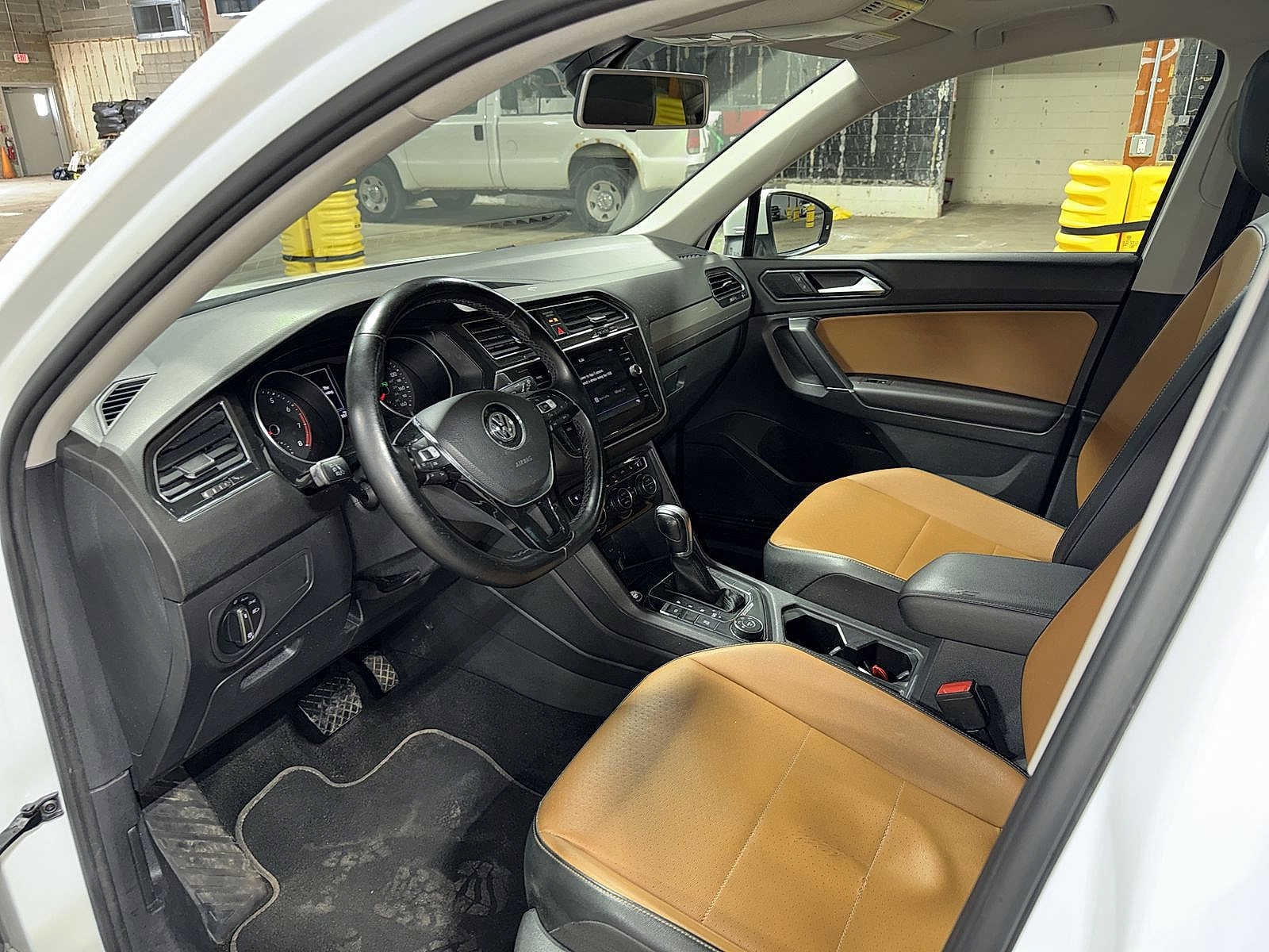 Thumbnail: 2018 Volkswagen Tiguan - 29