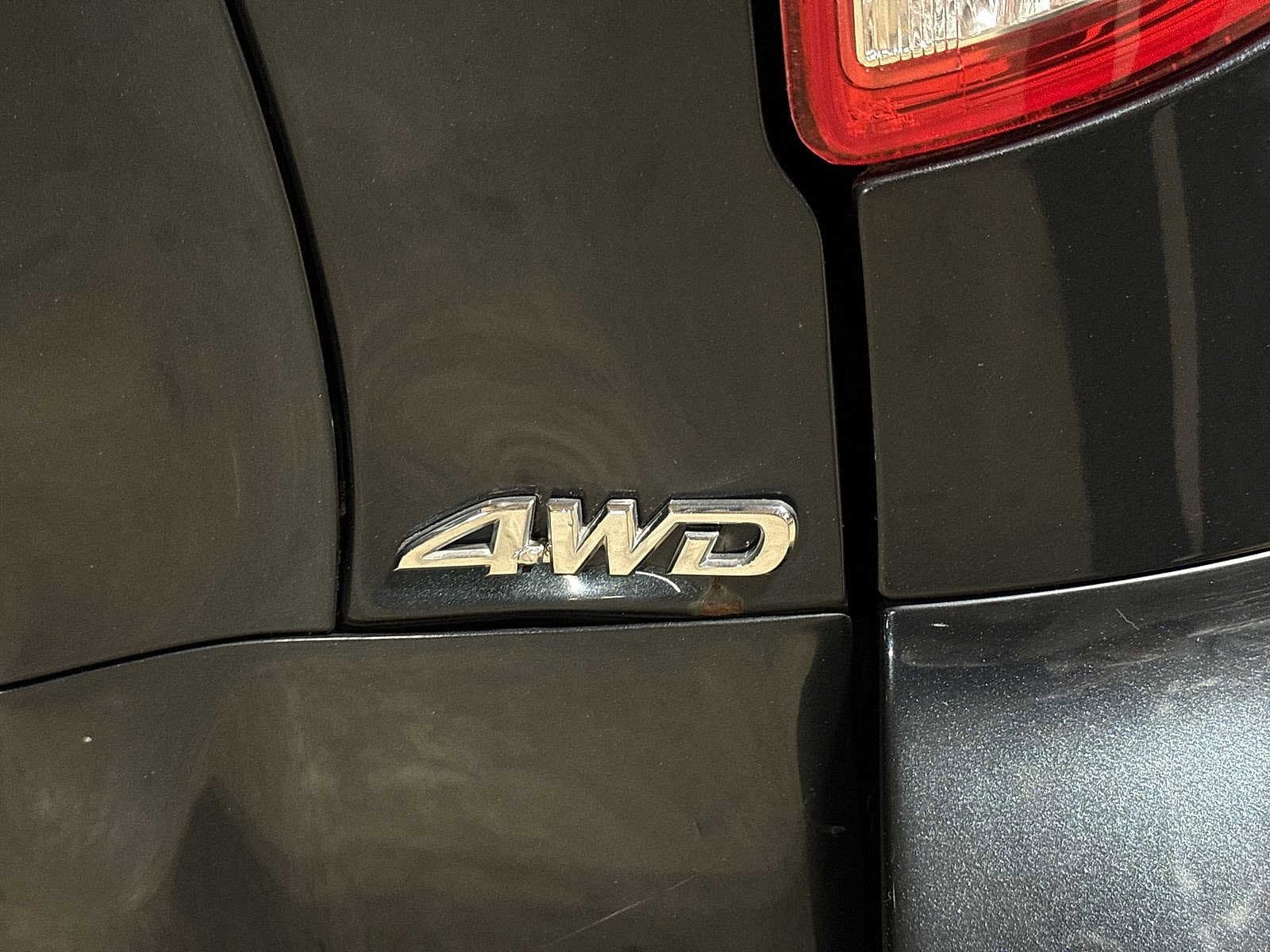 Thumbnail: 2011 Toyota RAV4 - 24