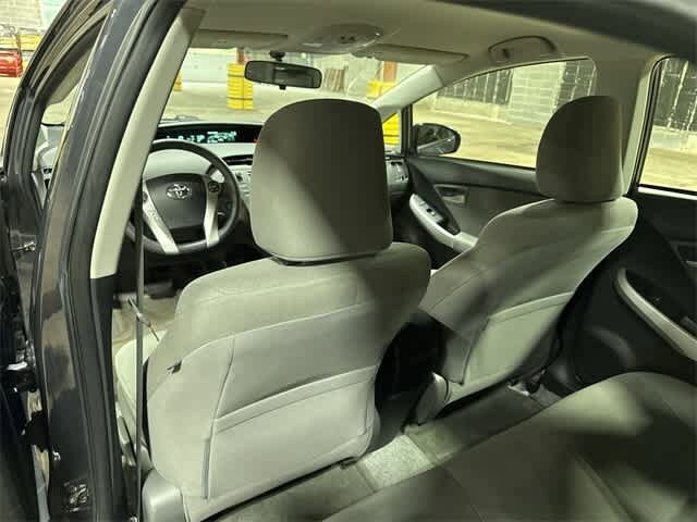 2013 Toyota Prius Two 26
