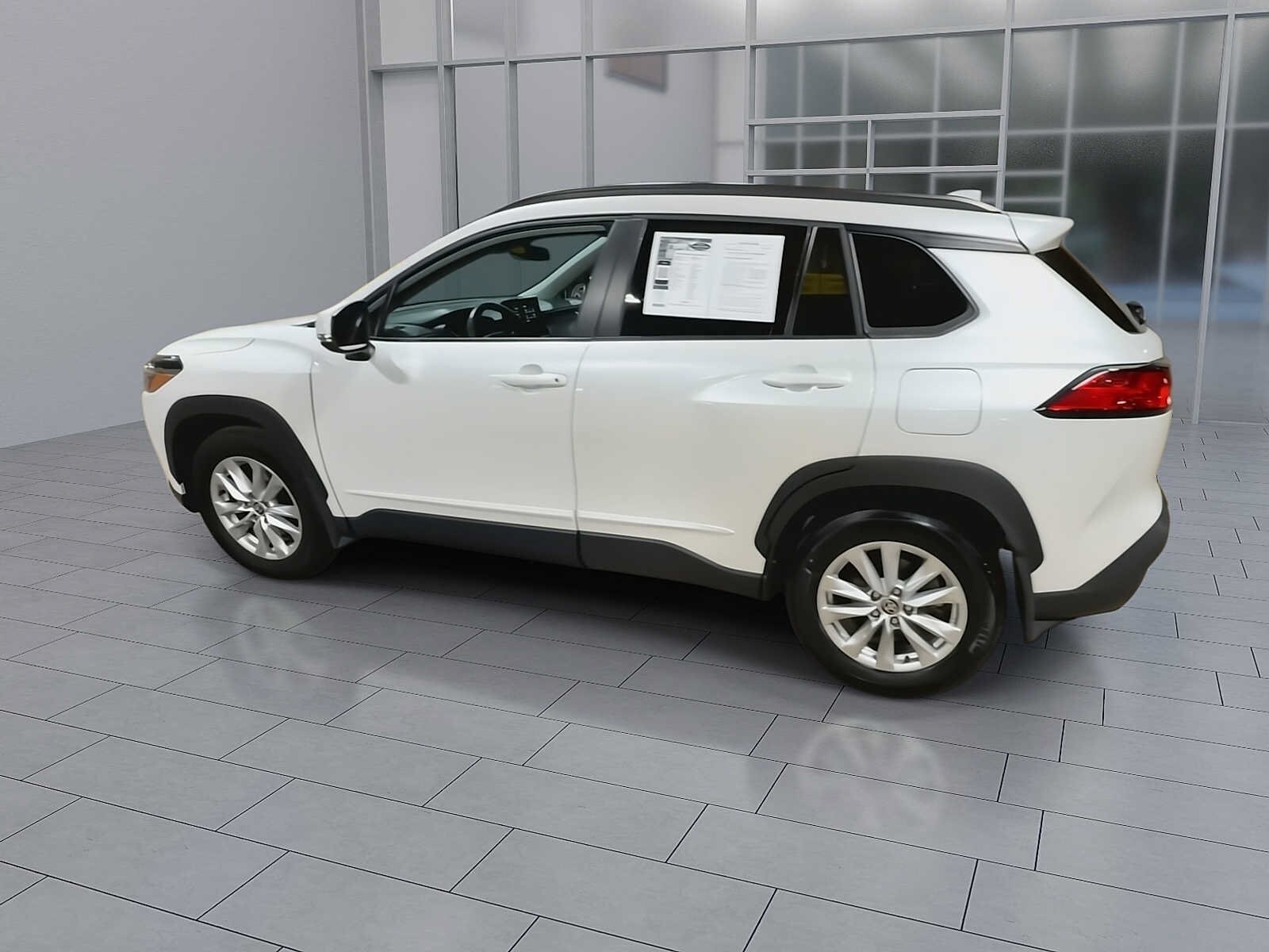 Thumbnail: 2023 Toyota Corolla Cross - 6
