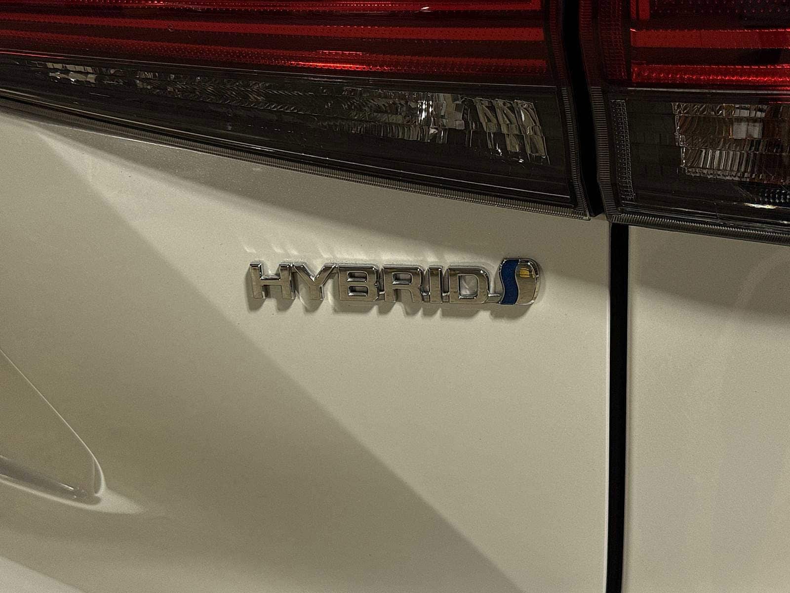 Thumbnail: 2023 Toyota Highlander - 28