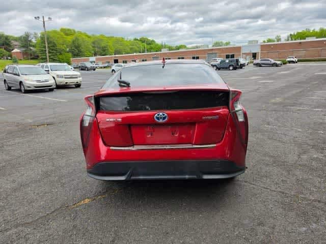 Thumbnail: 2016 Toyota Prius - 5
