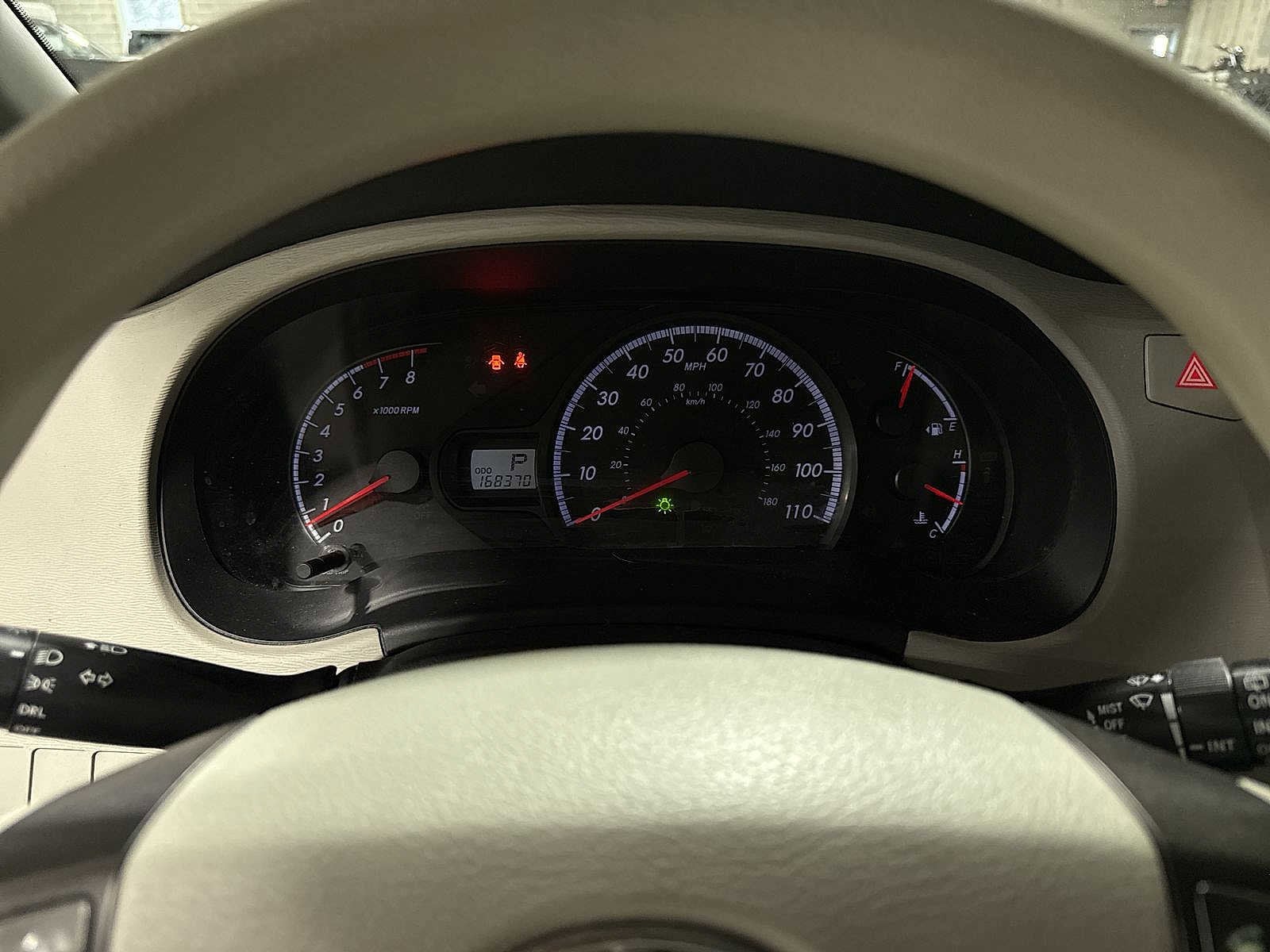 Thumbnail: 2014 Toyota Sienna - 30