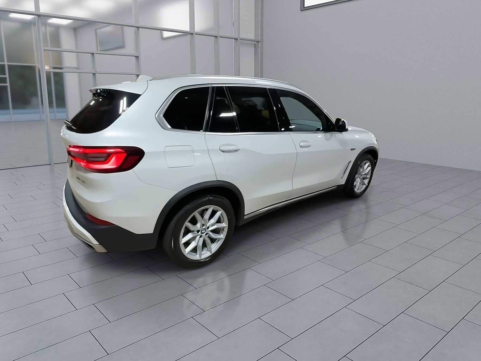 Thumbnail: 2022 BMW X5 - 8