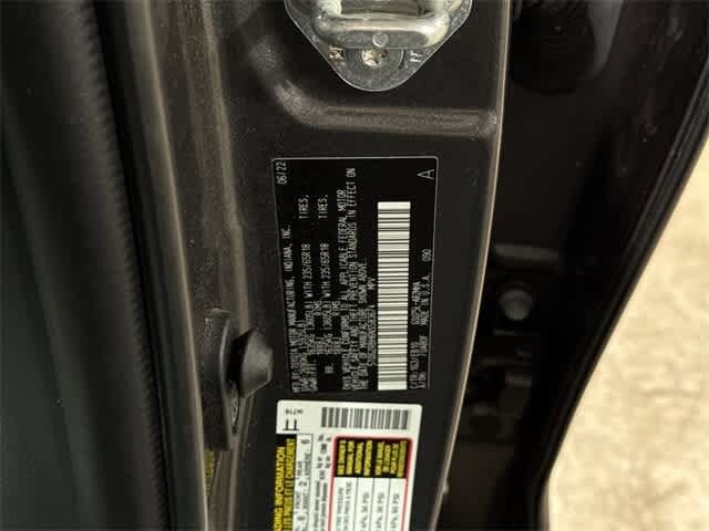 Thumbnail: 2022 Toyota Highlander - 14