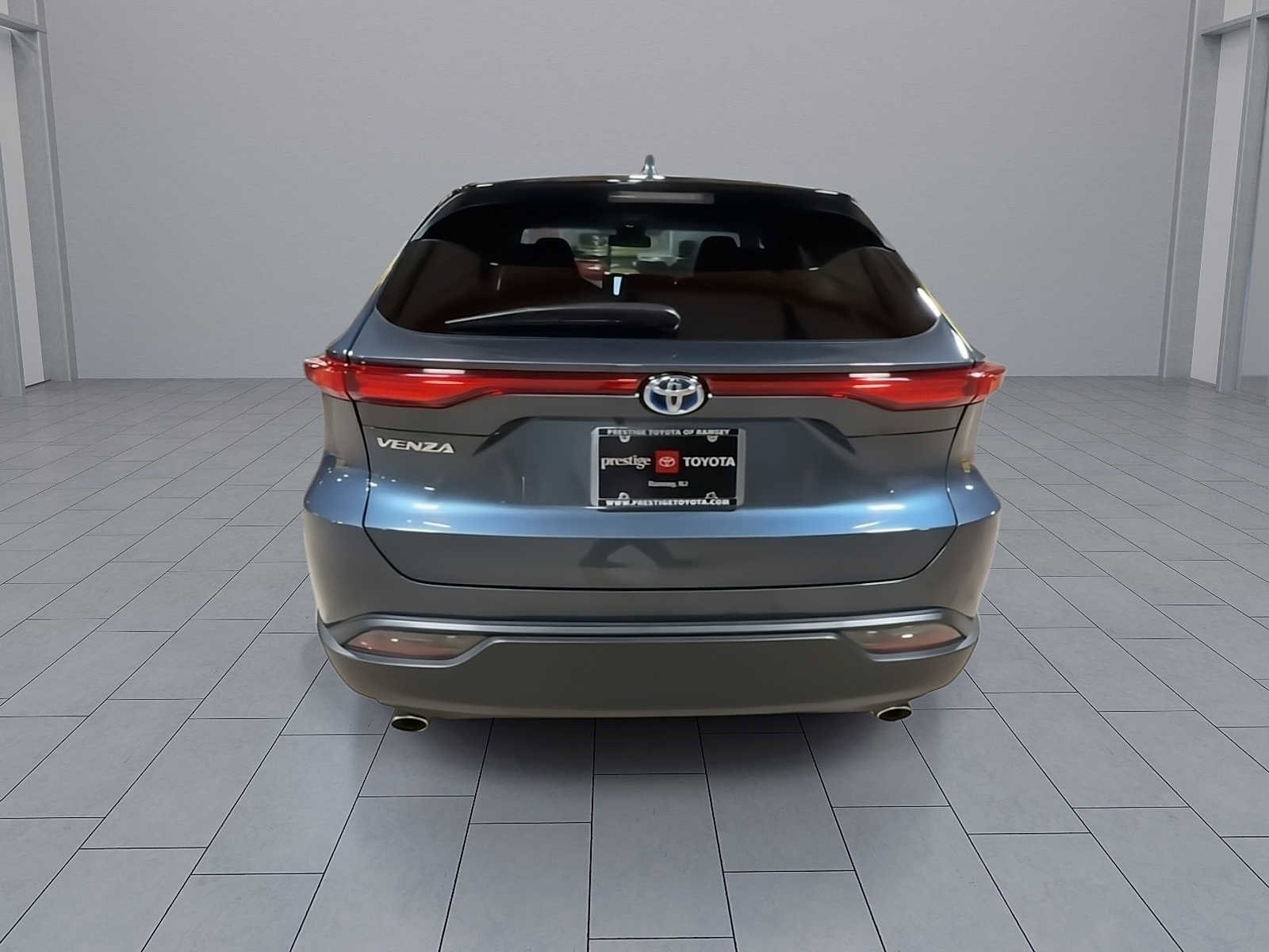 Thumbnail: 2023 Toyota Venza - 7