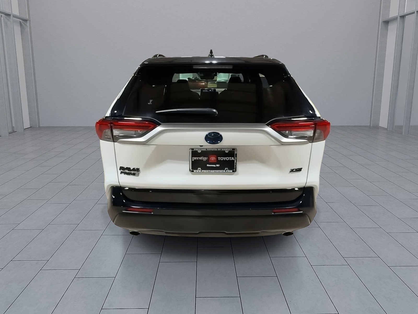 Thumbnail: 2022 Toyota RAV4 - 7