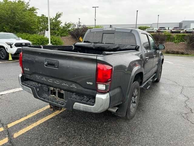 Thumbnail: 2022 Toyota Tacoma - 4