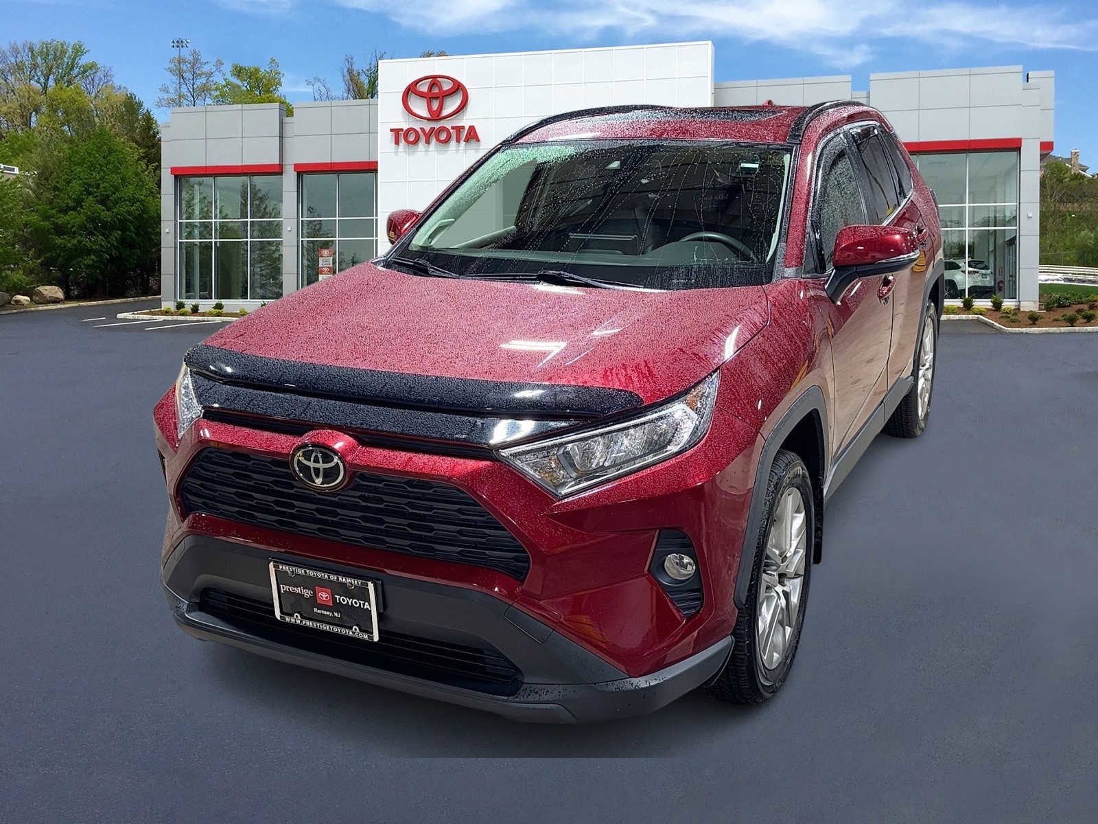 2021 Toyota RAV4 XLE Premium's photo