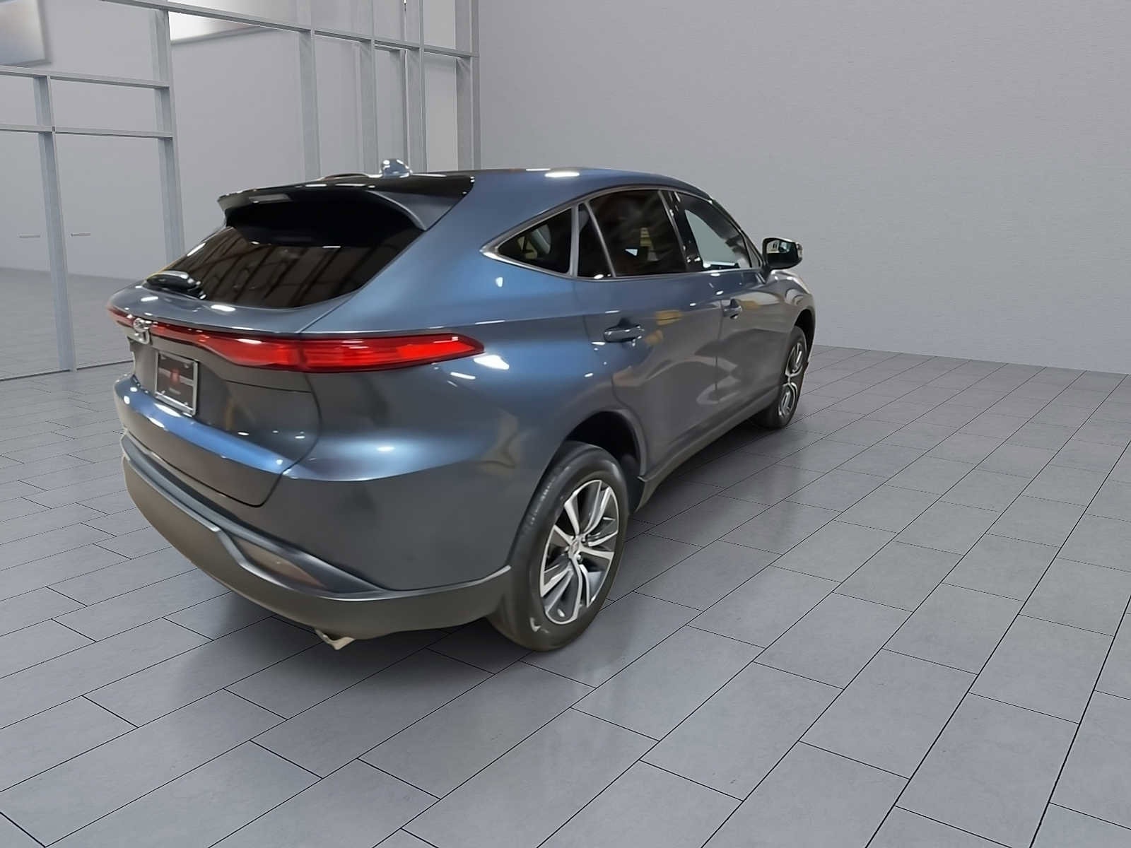 Thumbnail: 2023 Toyota Venza - 8