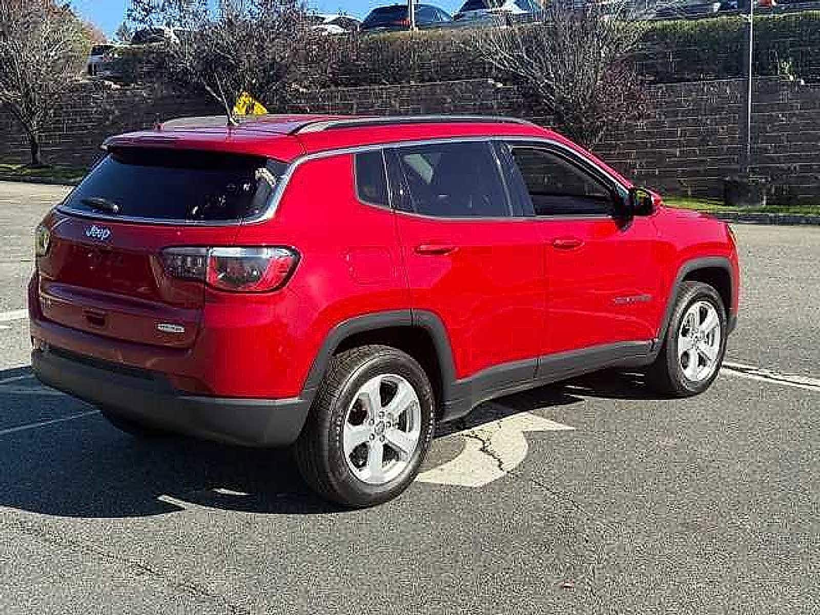Thumbnail: 2018 Jeep Compass - 4