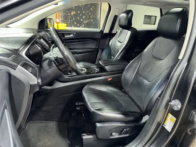 Thumbnail: 2017 Ford Edge - 15
