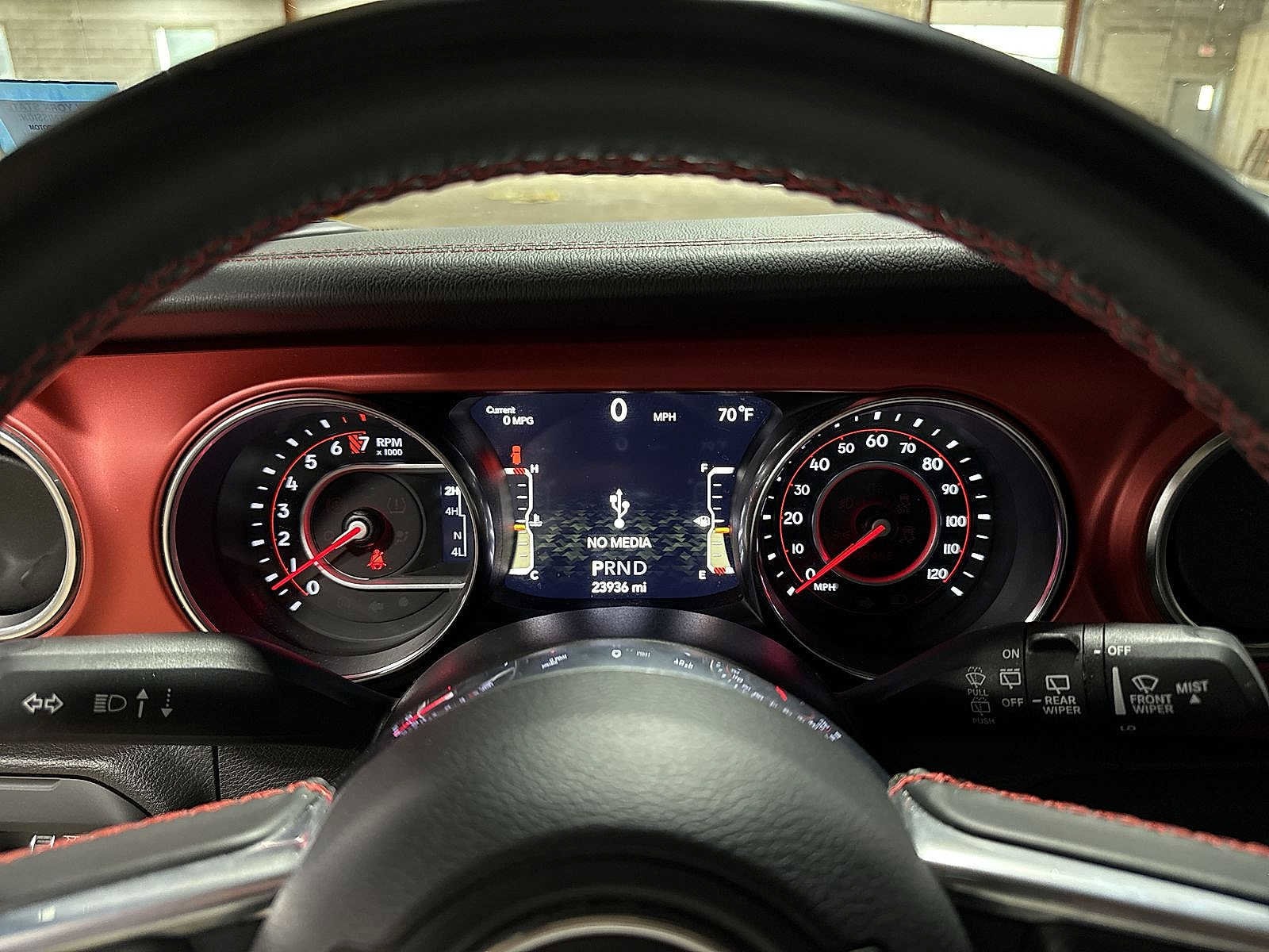 Thumbnail: 2021 Jeep Wrangler - 31