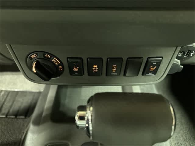 Thumbnail: 2019 Nissan Frontier - 30