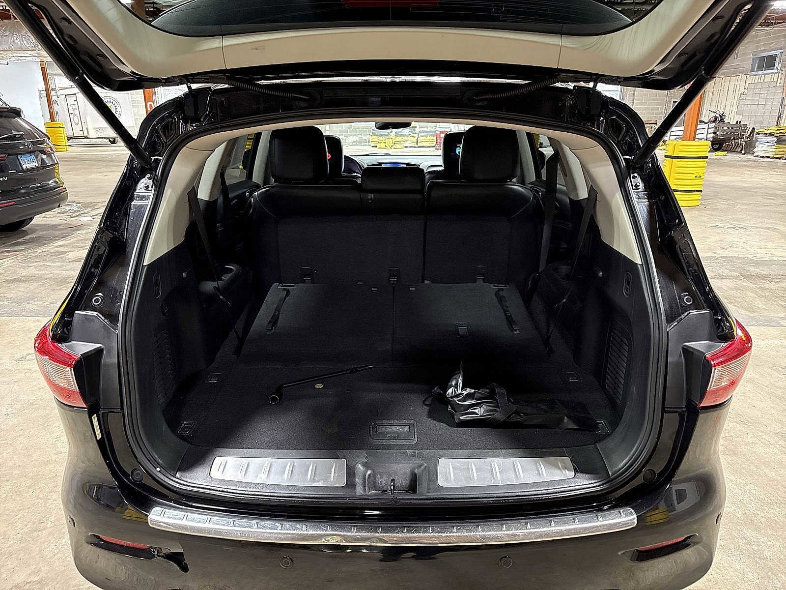 Thumbnail: 2013 INFINITI JX35 - 11