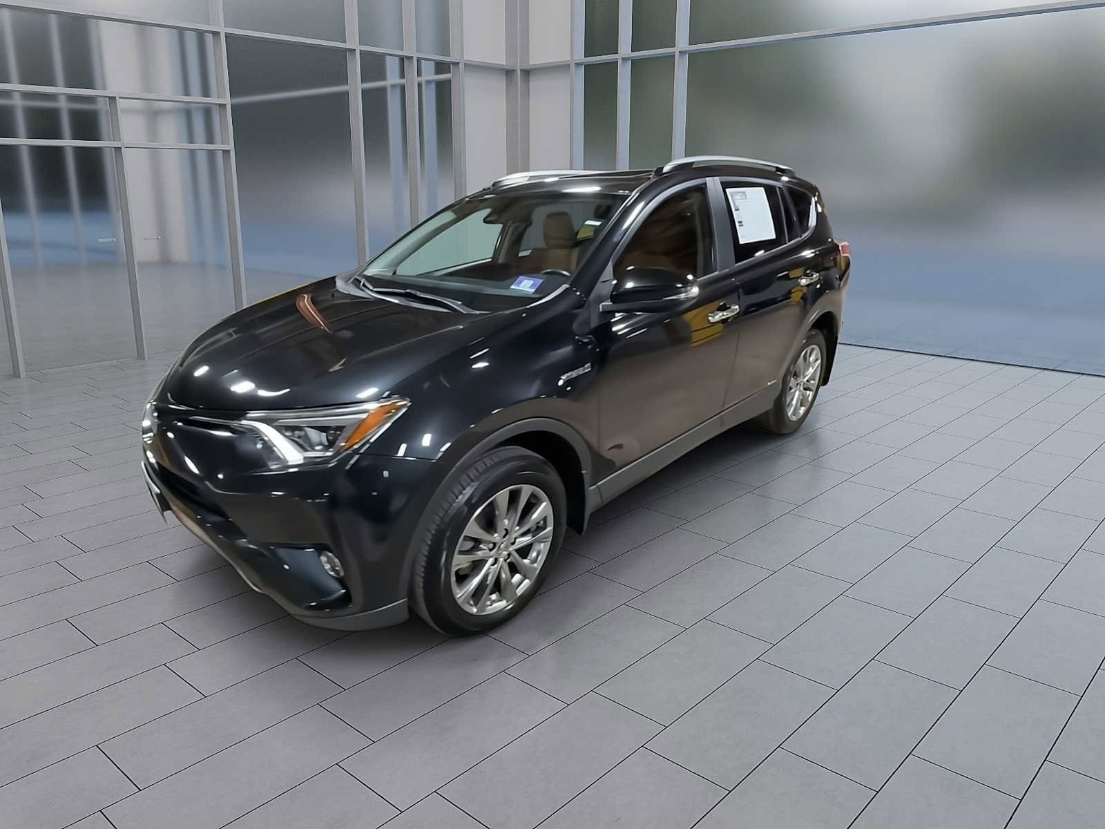 Thumbnail: 2017 Toyota RAV4 - 4