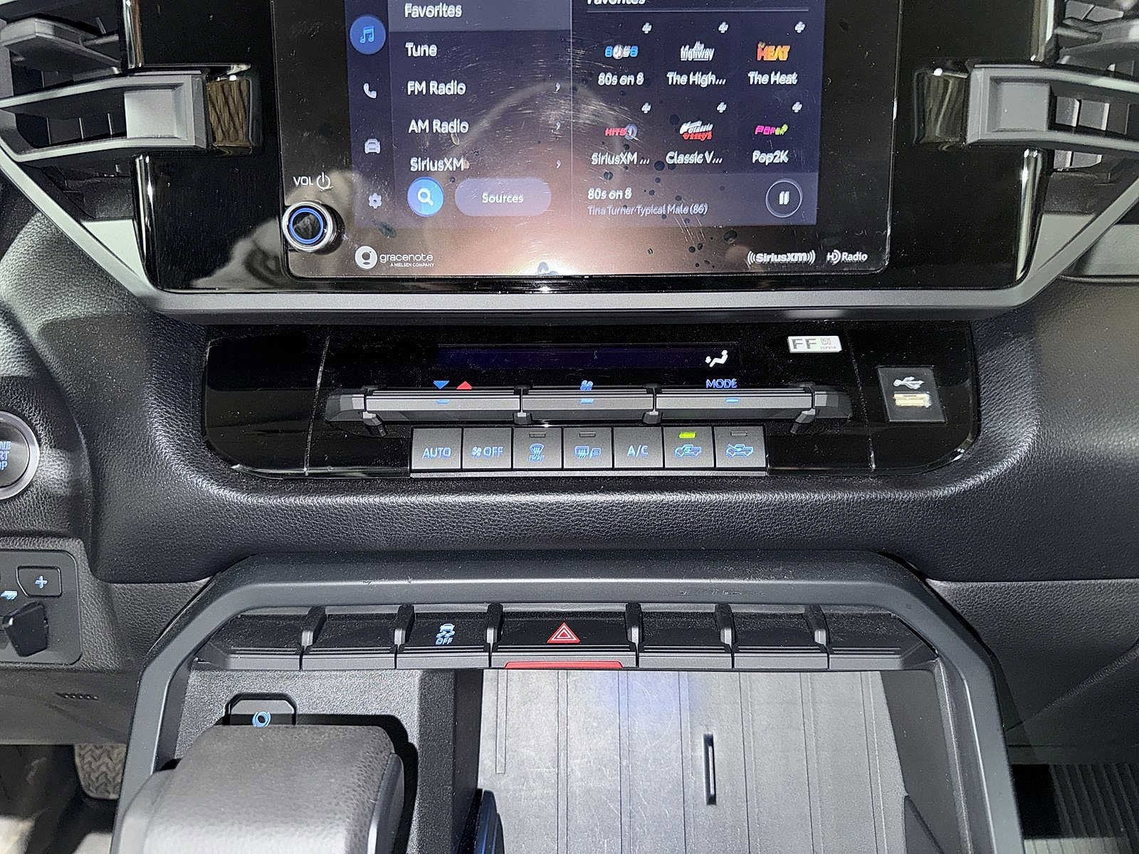 Thumbnail: 2024 Toyota Tundra - 21