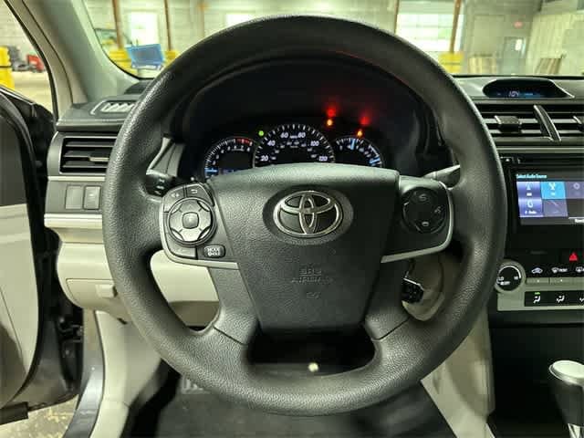 Thumbnail: 2014 Toyota Camry - 18