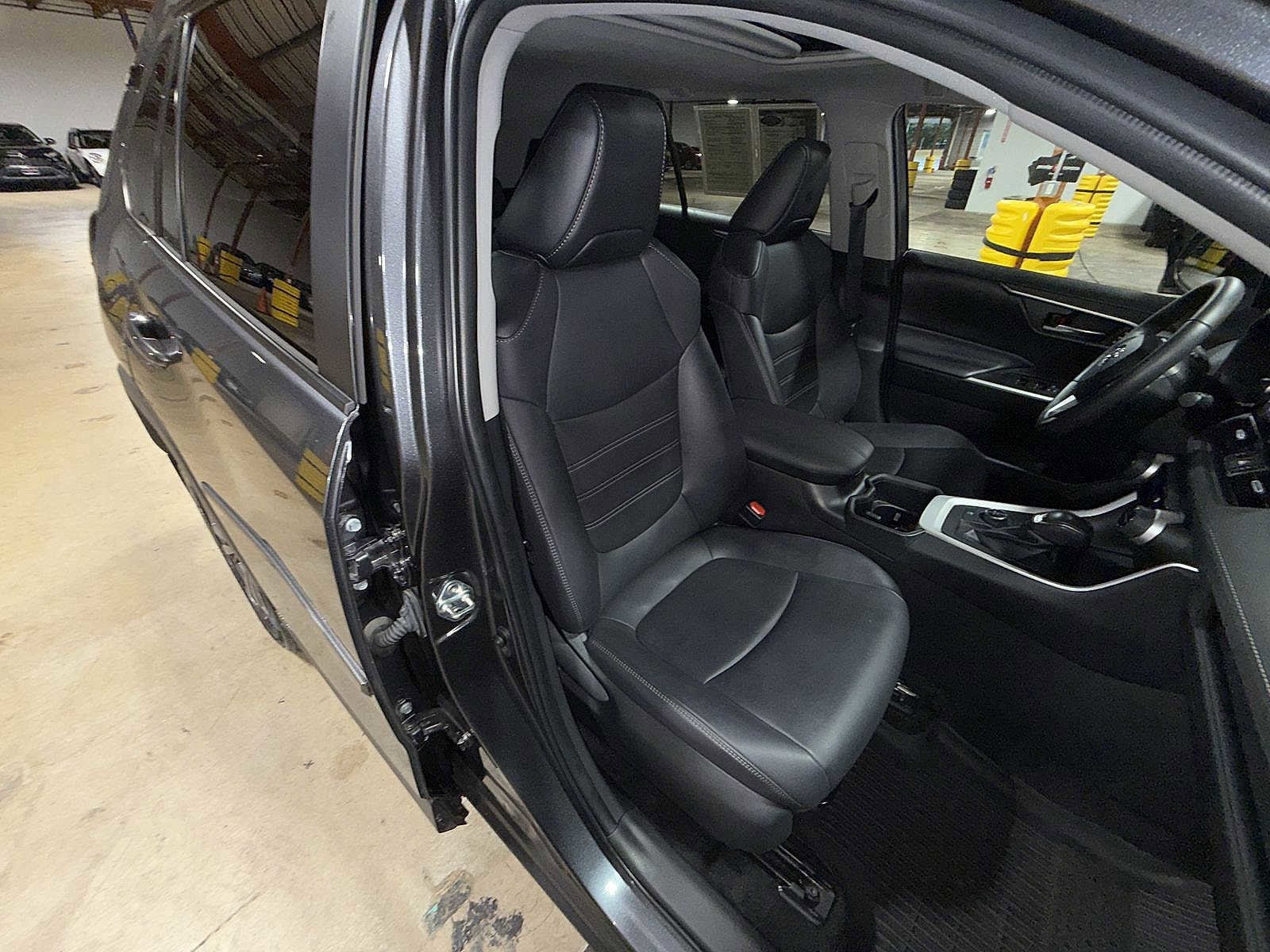 Thumbnail: 2023 Toyota RAV4 - 16